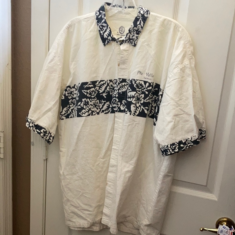 FINAL MARKDOWN Men’s Miro Overseas Puerto Vallarta Mexico SS Shirt (XL)
